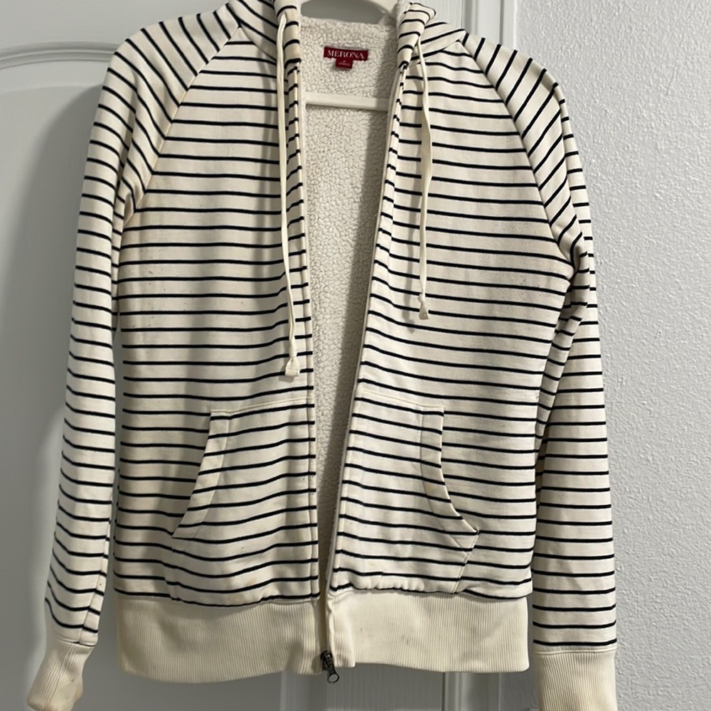 Small merona zip up hoodie. Good condition.